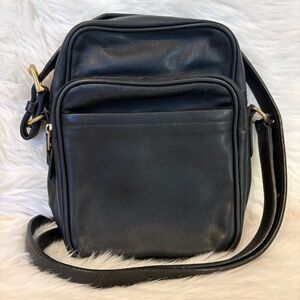 Coach Vintage International Travel Bag 511 - Black
